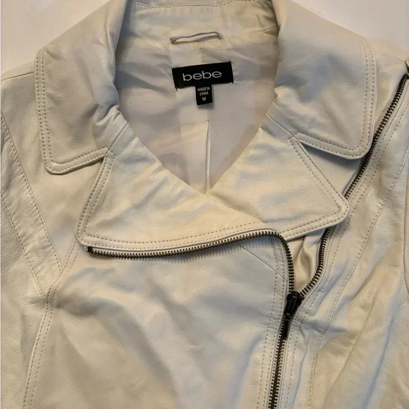 BEBE Glistening Snow White 100% Leather Crop Moto Jacket Medium cap sleeve Y2K - Picture 5 of 11